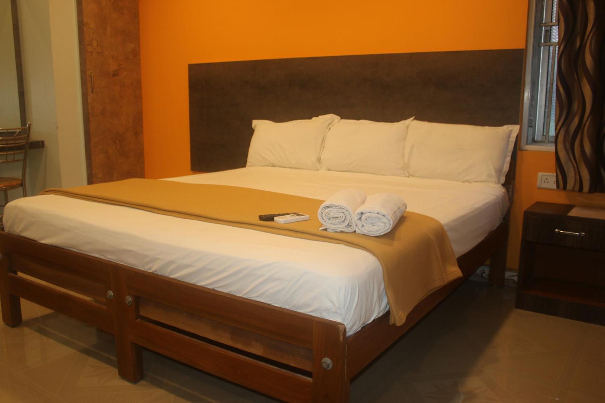 Hotel Sikara, Kumbakonam Extérieur photo